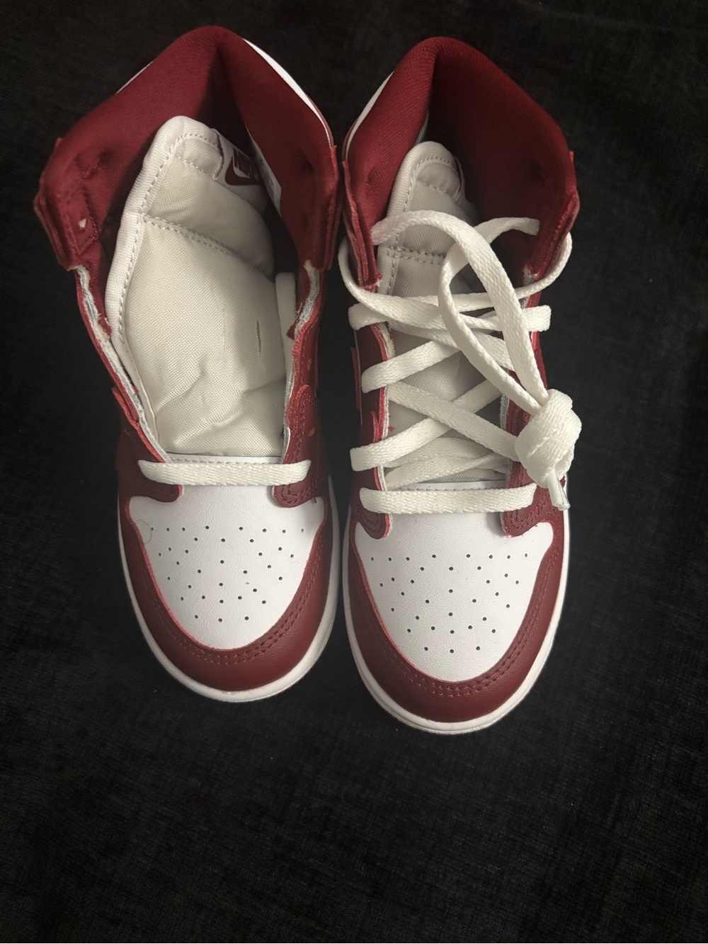 Kids Jordan 1’s 10C